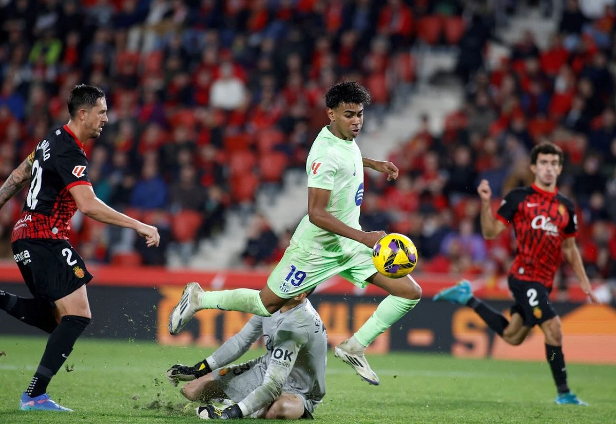 Soi kèo Barcelona vs Mallorca 02h30, 23/04/2025 La Liga 3 Soi kèo Barcelona vs Mallorca